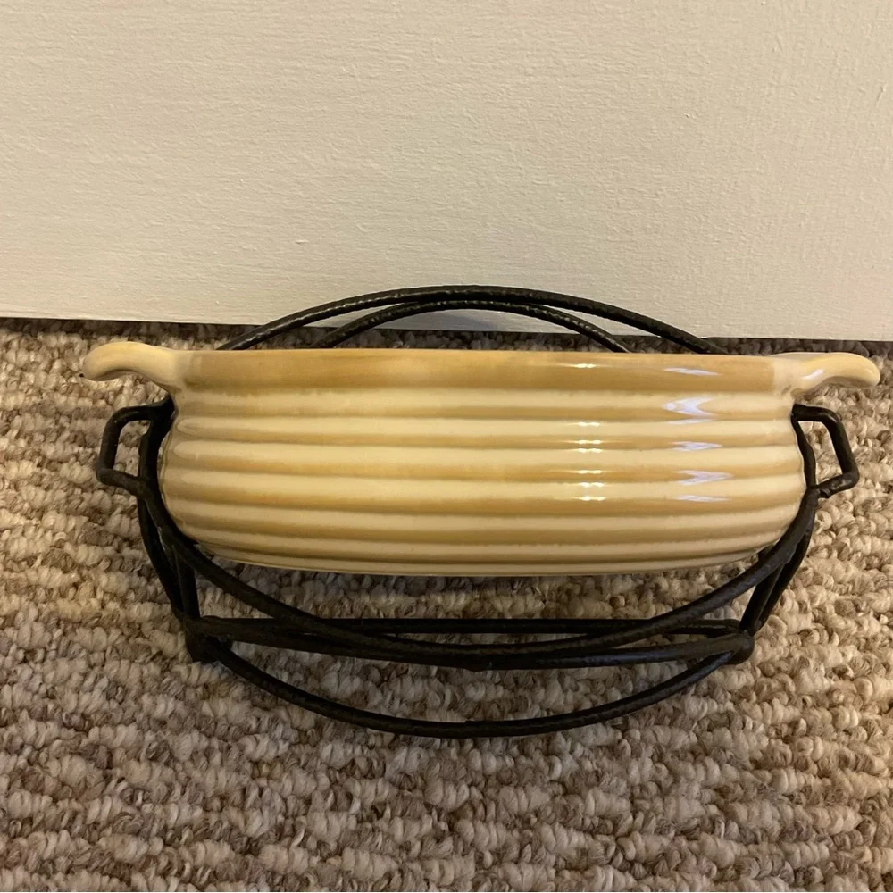 Tastefully Simple nwot tastefully